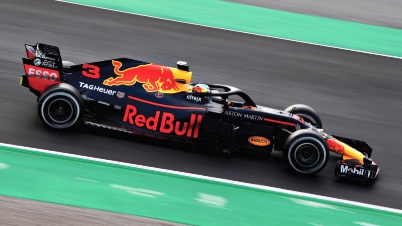 Red Bull confirma Alexander Albon para 2020; Toro Rosso terá Kvyat e Gasly