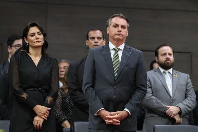 Pacote de segurança terá cinco projetos de lei, diz Bolsonaro