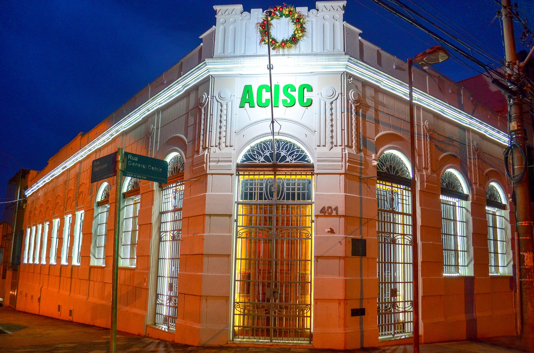 Palácio do Comércio “Miguel Damha” recebe iluminação natalina