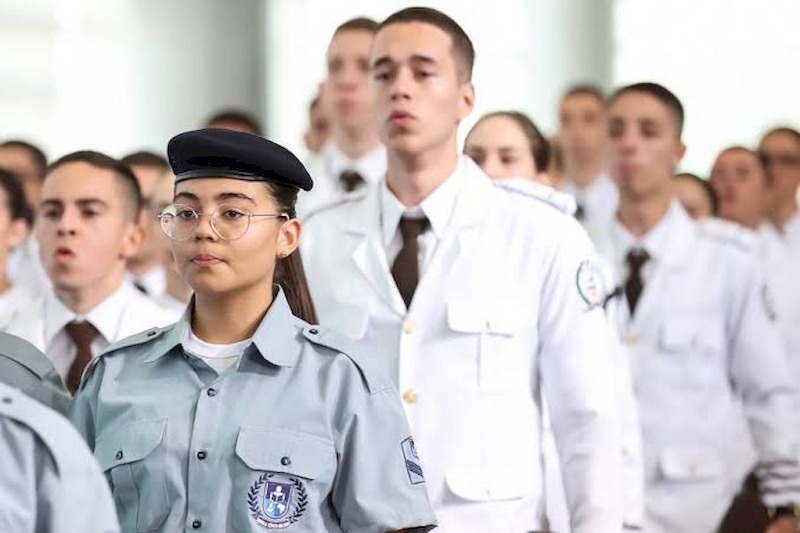 MEC divulga cidades que receberão programa de escolas cívico-militares