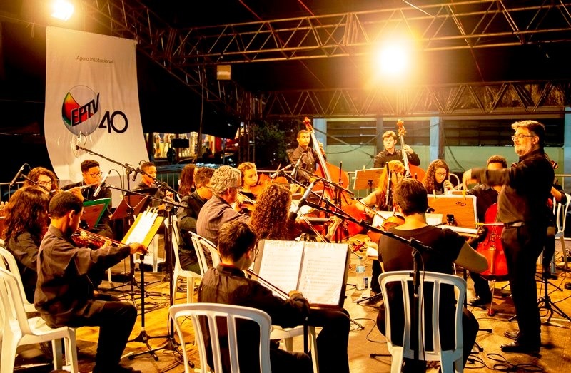 Filarmônica de Piracicaba celebra o Natal da ACISC