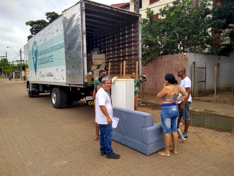 Fundo Social inicia doações de móveis e eletrodomésticos para famílias atingidas pela chuva