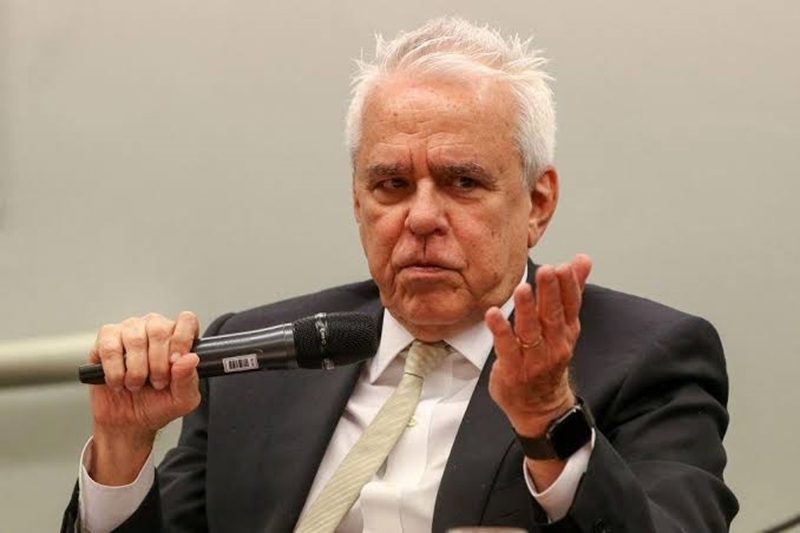 Presidente da Petrobras fica sem luz e reclama para principal executivo da Enel