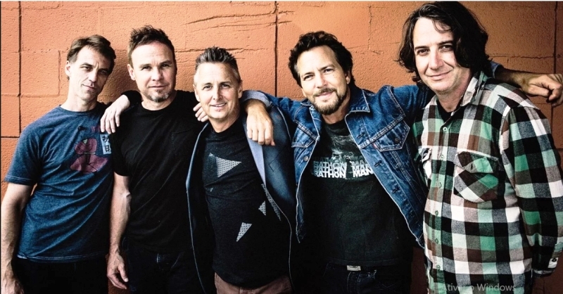 Fãs de Pearl Jam podem ouvir nova música da banda ao apontar celular para a Lua