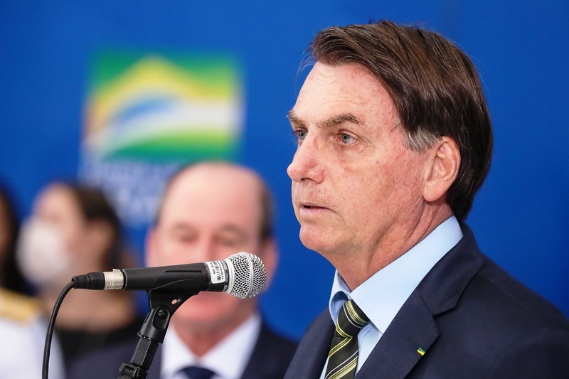 Juíza atende Procuradoria e manda Bolsonaro suspender campanha ‘O Brasil Não Pode Parar’