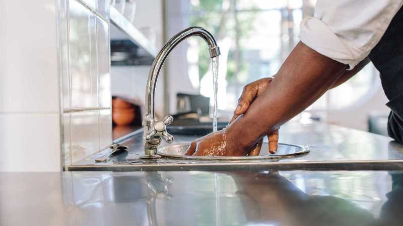 Análise: Lavar as mãos revolucionou a Medicina