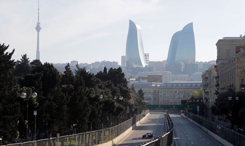 Pandemia: GP de Baku de F1 é adiado