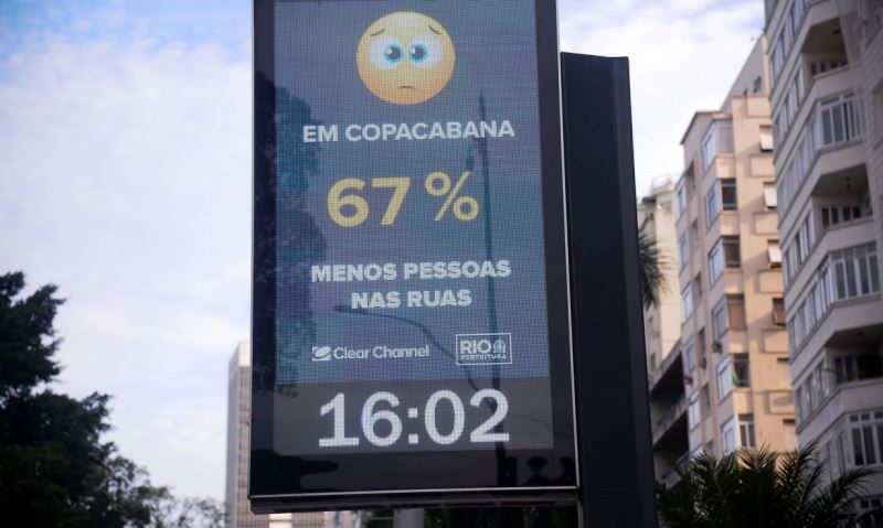 No Rio, relógios de rua passam a informar nível de isolamento