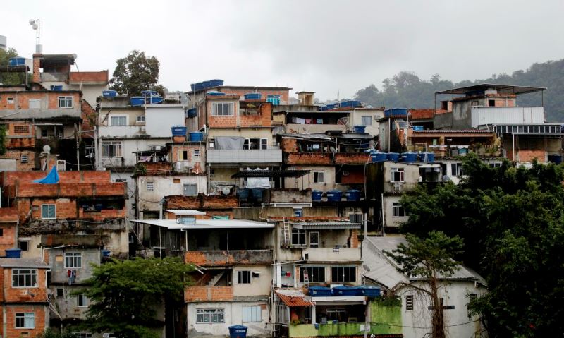 Mais da metade das pessoas nas favelas não se previne contra Covid-19
