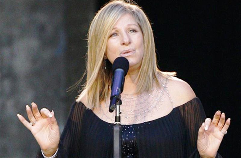 Barbra Streisand doa ações da Disney para a filha de 6 anos de George Floyd