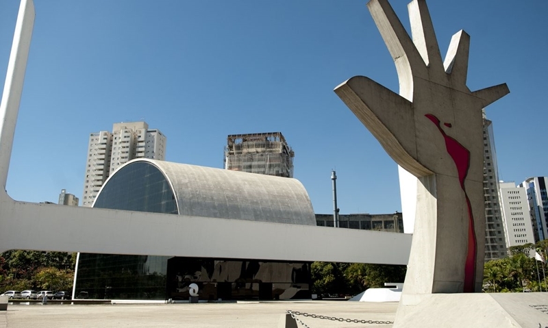 Memorial da América Latina inaugura cinema drive-in em São Paulo