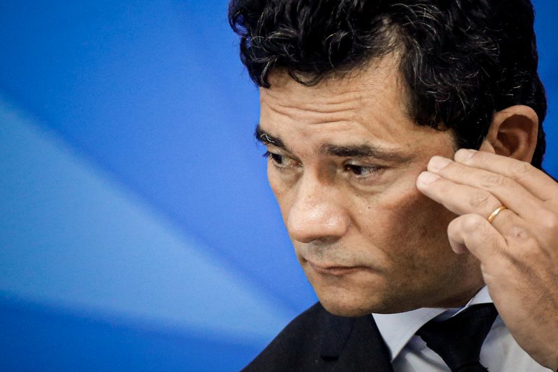 Procuradoria pede corte imediato de salário de ex-ministro Sérgio Moro