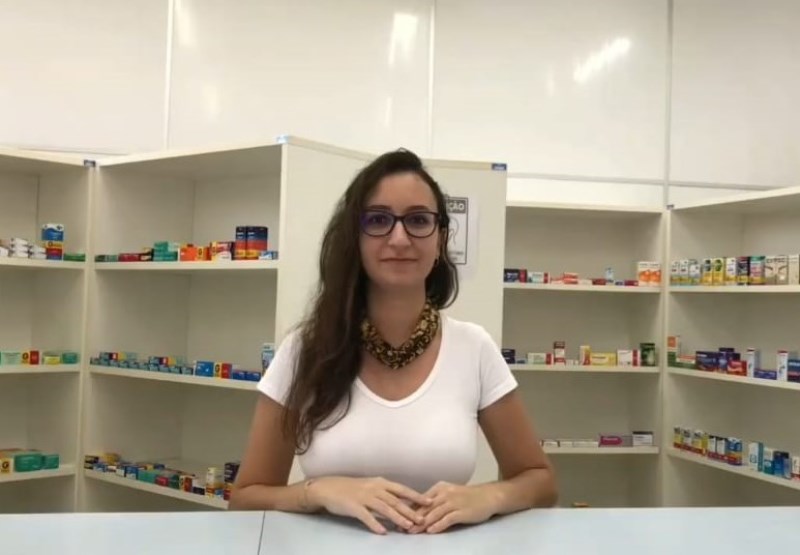 Estudante de Farmácia fala sobre diferença entre medicamentos