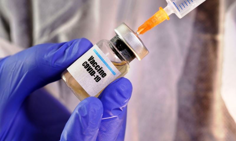 AstraZeneca suspende testes de vacina contra covid-19 após reação adversa