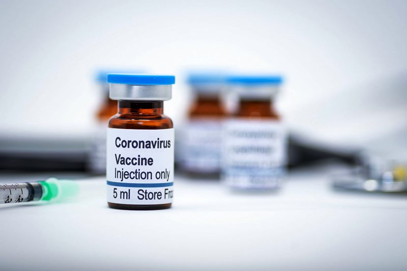 Produção da vacina de Oxford no Brasil custará R$ 1,8 bi por acordo e estrutura