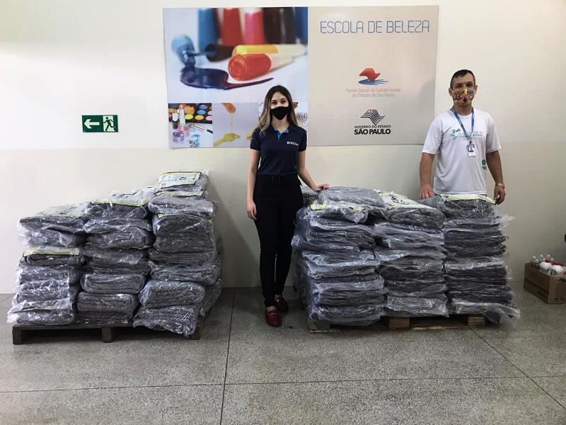 Eixo SP doa cobertores para Fundo Social de São Carlos