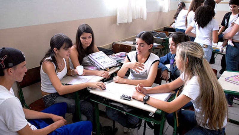 São Paulo é o primeiro estado a homologar o novo currículo do ensino médio