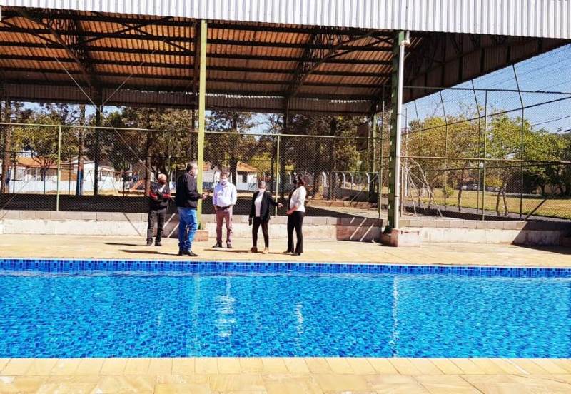 Prefeitura investe R$ 1,4 milhão na recuperação de piscinas da rede municipal de ensino
