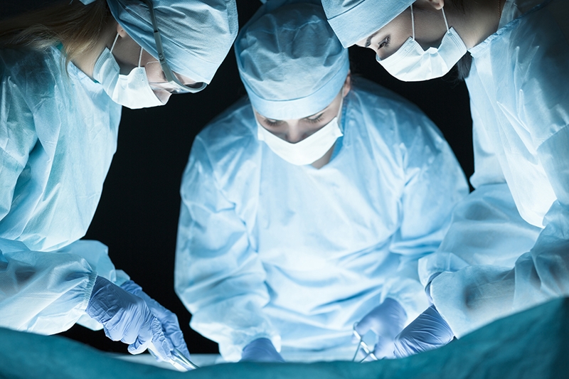 Após queda de 61% de cirurgias eletivas na pandemia, médicos esperam explosão de demanda