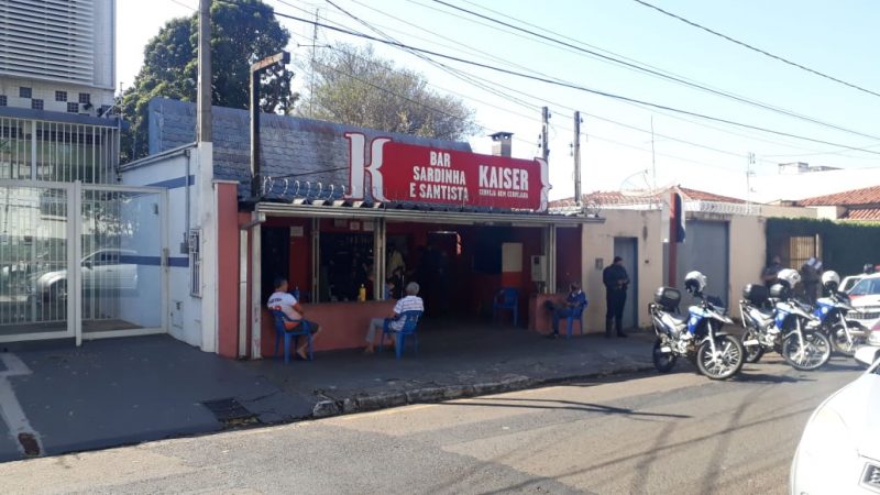 Força Tarefa fiscaliza bares em São Carlos