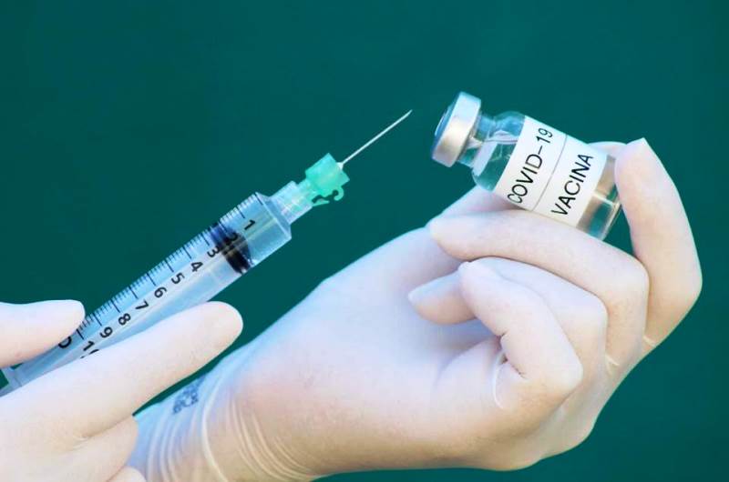Anvisa aguarda novo pedido para que teste de vacina de Oxford seja retomado