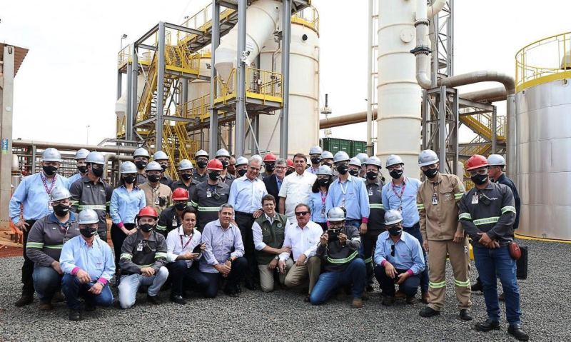 Bolsonaro e ministros inauguram fábrica de biogás