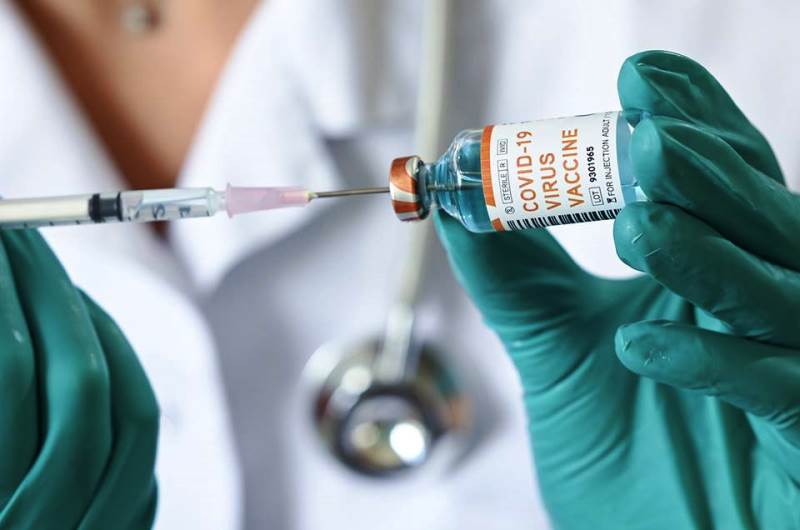 Compra de vacina é questão de soberania e remdesivir pode não ser utilizado