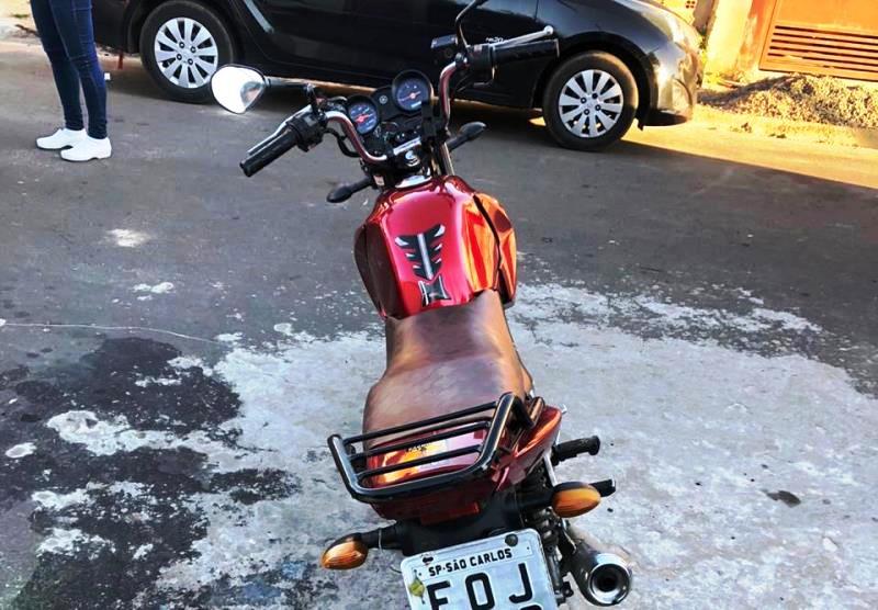 Motocicleta furtada no Botafogo é apreendida no Antenor Garcia
