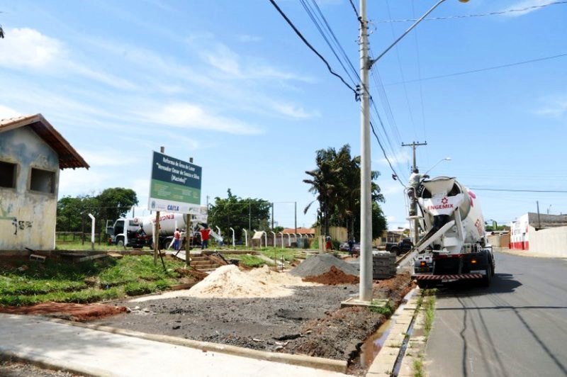 Prefeitura reforma área de lazer no Victório de Santi