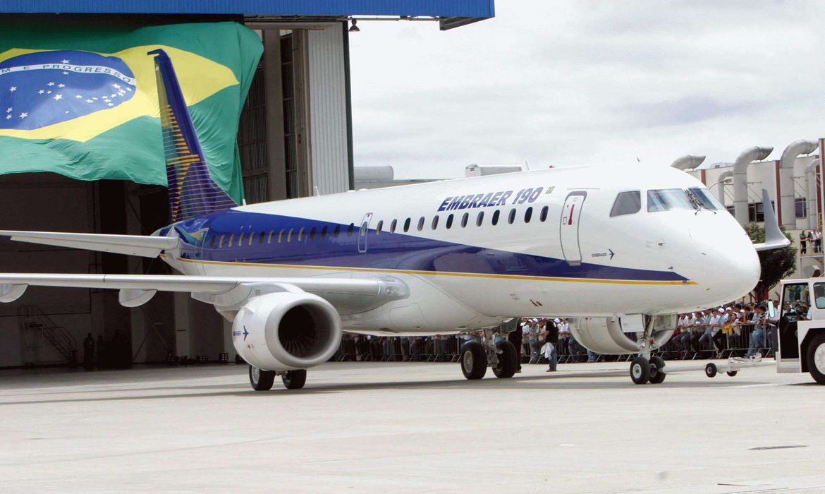 BNDES aprova R$ 450 milhões para exportar aviões