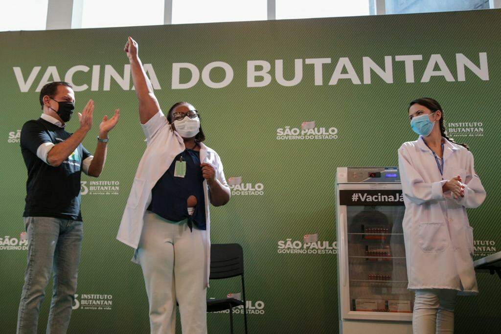 Enfermeira de 54 anos do Emílio Ribas será a 1ª a receber dose da Coronavac