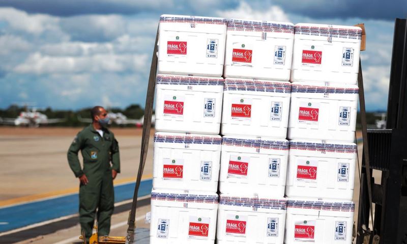 Empresa doa 5 mil caixas térmicas para transporte de vacinas