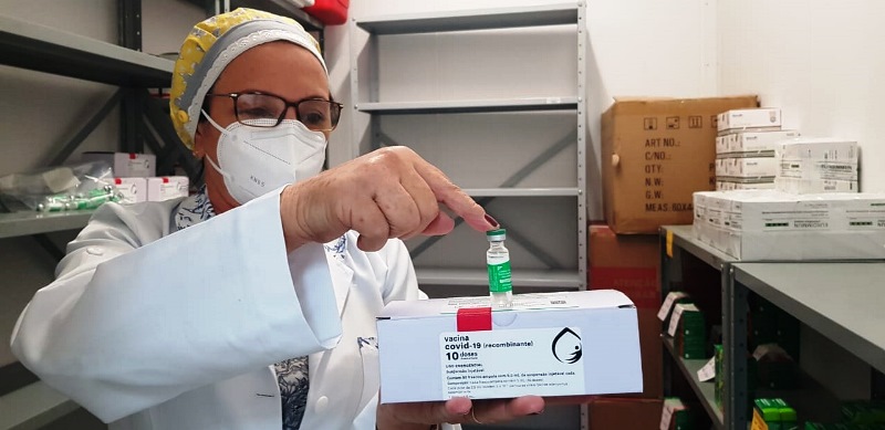 São Carlos recebe 3.150 doses da vacina Astrazeneca/Oxford