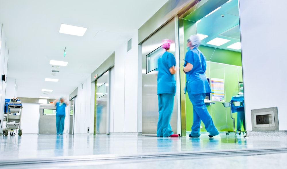 Segurança Hospitalar – Covid-19 afasta 930 profissionais de saúde