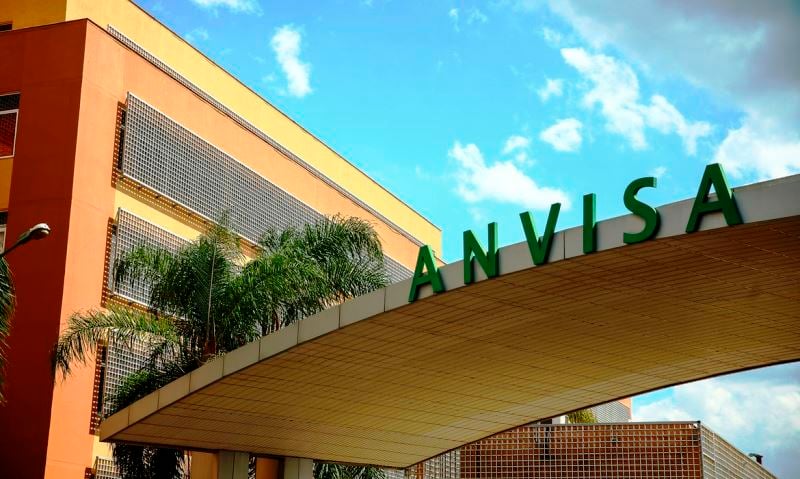 Covaxin pede adiamento de reunião com a Anvisa