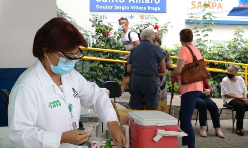 Pessoas de 70 e 71 anos serão vacinadas a partir do dia 29