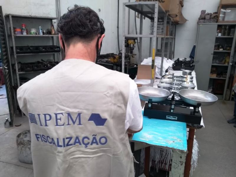 Ipem-SP verifica balanças no fabricante