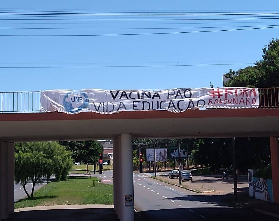 Estudantes da UFSCar defendem lockdown e pedem saída de Bolsonaro da Presidência
