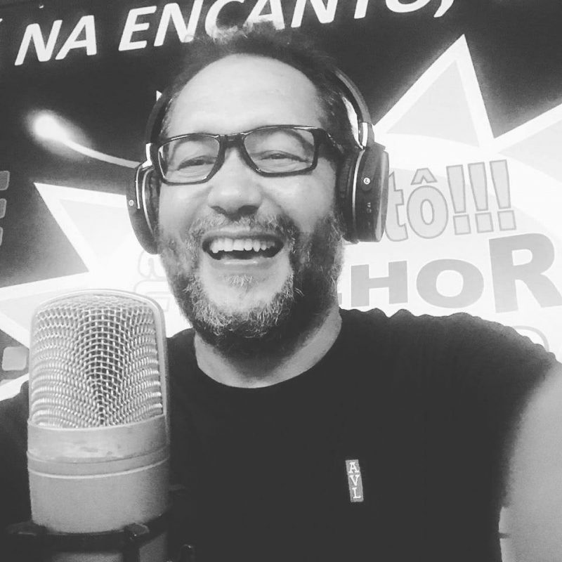 Morre o locutor de rádio Augusto Neto, vítima da Covid-19, aos 52 anos