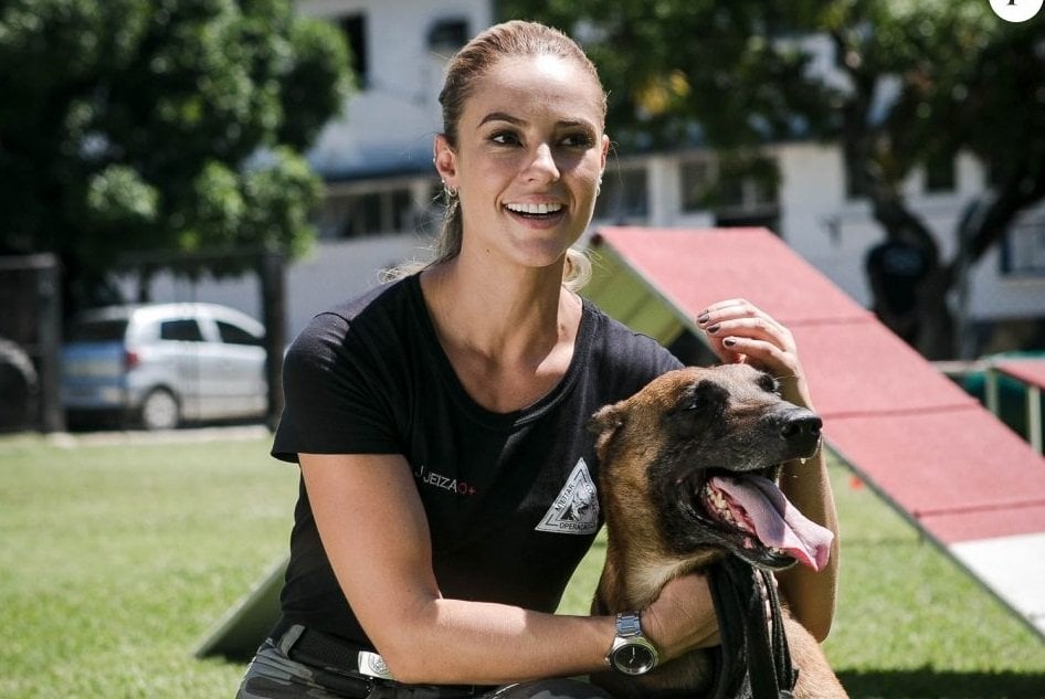 Morre cachorro que atuou com Paolla Oliveira em ‘A Força do Querer’