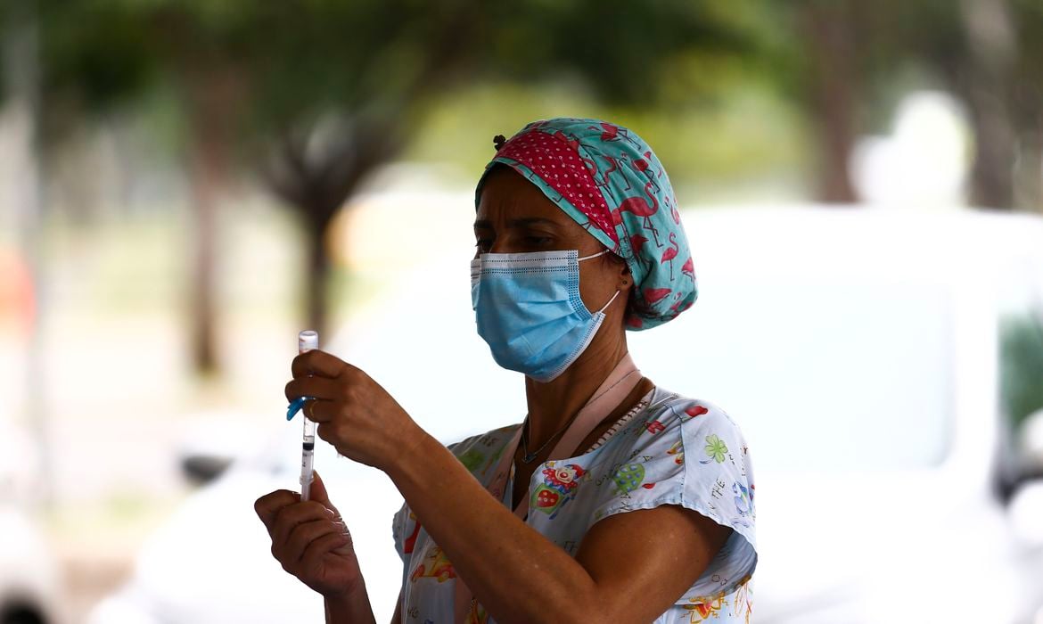 673 municípios ficaram sem vacina para o combate à Covid-19 nesta semana