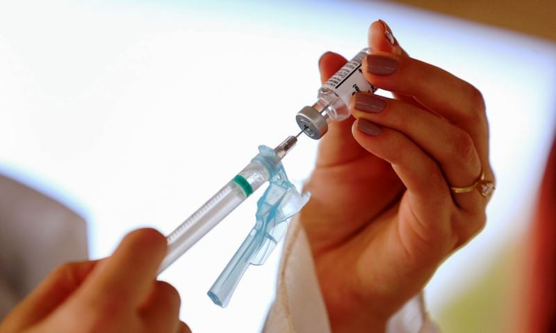 Ministério da Saúde e Governo de São Paulo verificam divergências no envio de vacina
