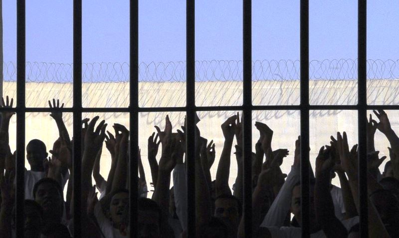 Pandemia: Levantamento mostra permanência indevida de presos na cadeia
