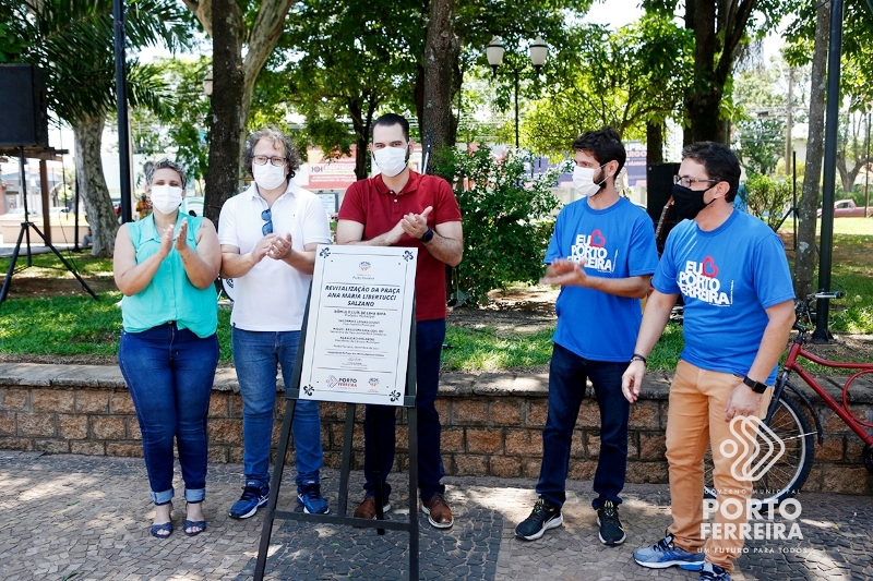 Com Feira Livre e vacinação antirrábica, governo entrega revitalização da Praça da Rodoviária