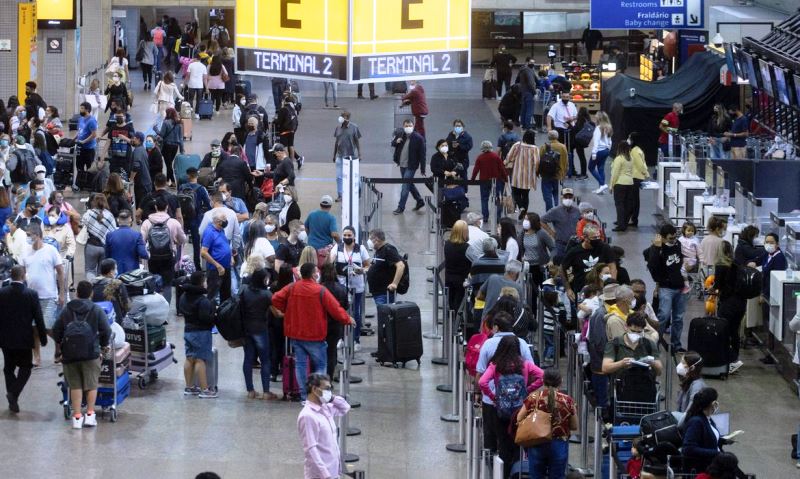 Feriado movimenta os principais aeroportos do país