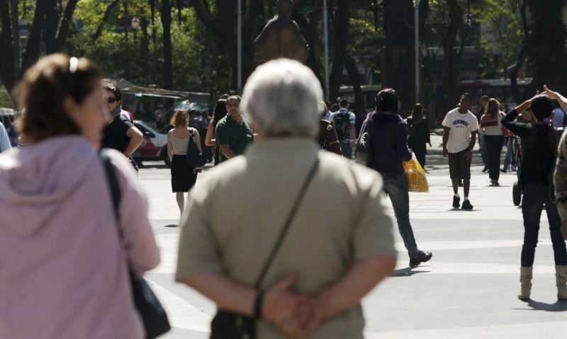 Contingente de idosos residentes no Brasil aumenta 39,8%