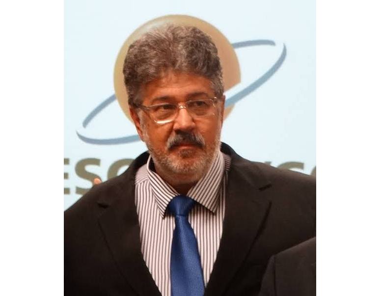 Vanderval José Ribeiro pede exoneração da Prefeitura