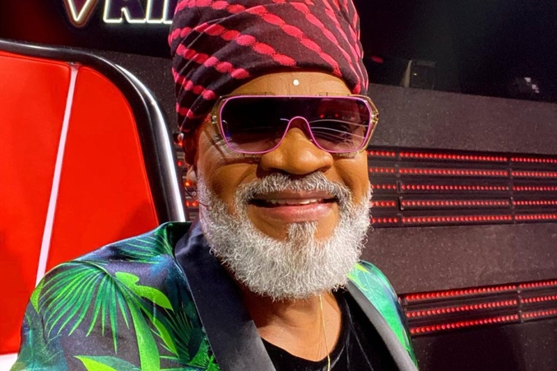 Carlinhos Brown completa 60 anos