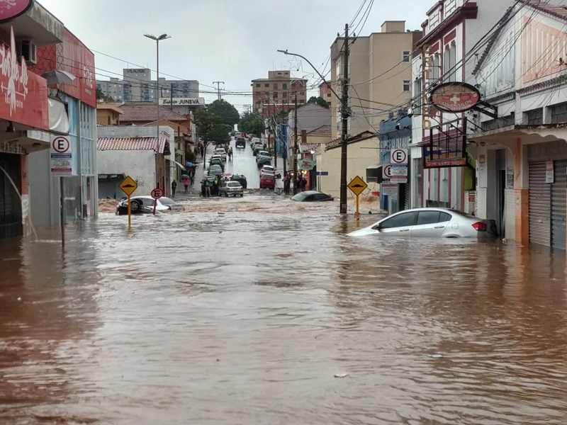 Após Chuvas Intensas Prefeitura Decreta Situação De Emergência 