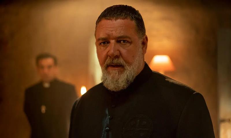 Filme ‘O Exorcista do Papa’, estrelado por Russell Crowe, ganha trailer e pôster